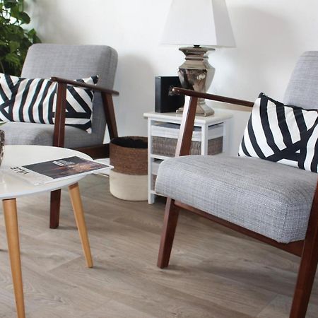 Le Clos Pichot - Studio Avec Balcon, Parking Prive - 5Mn Gare Chartres Kültér fotó