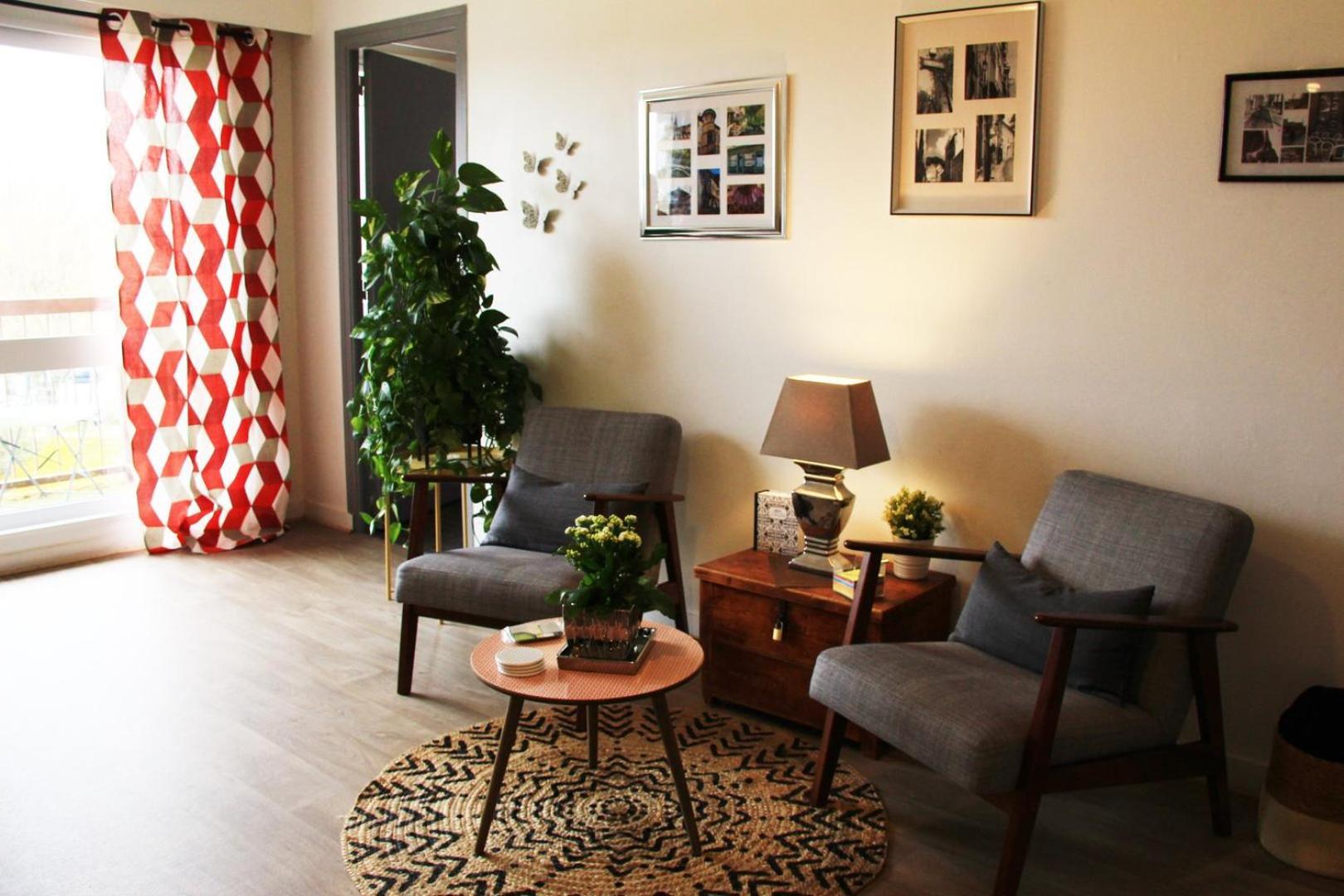 Le Clos Pichot - Studio Avec Balcon, Parking Prive - 5Mn Gare Chartres Kültér fotó